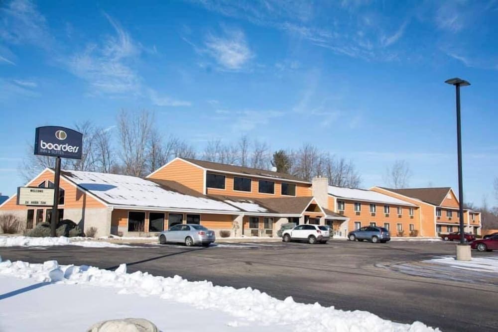 Boarders Inn & Suites by Cobblestone Hotels - Wautoma featured exterior or lobby in Wautoma, WI — similar hotel