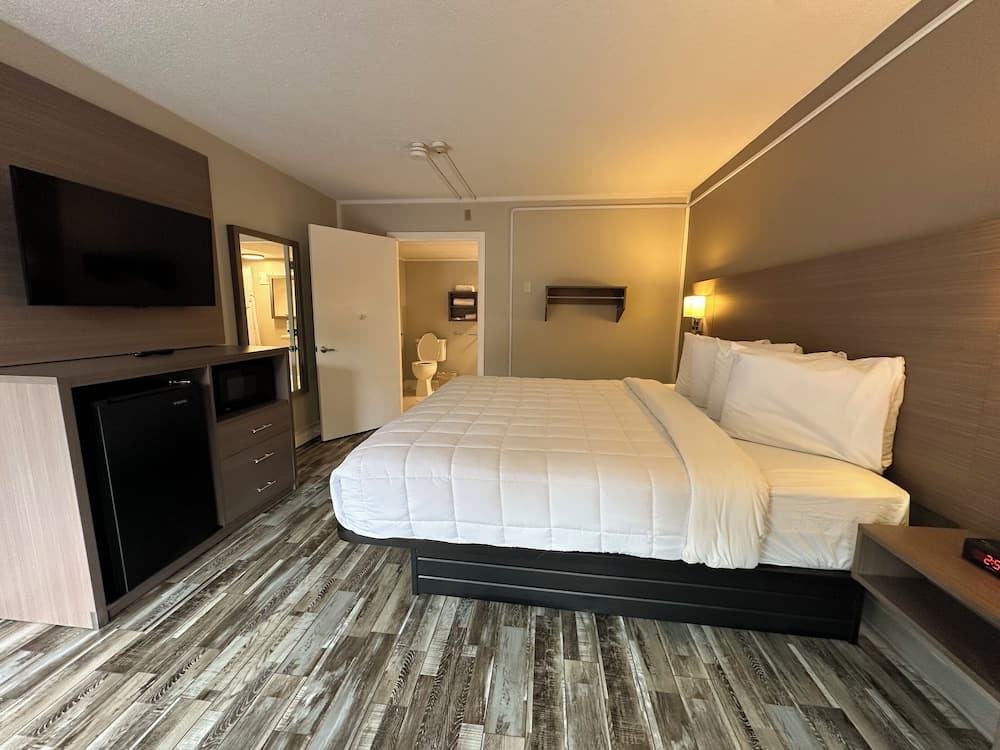 Whaler Inn and Suites gallery photo in New Bedford, MA — image 10