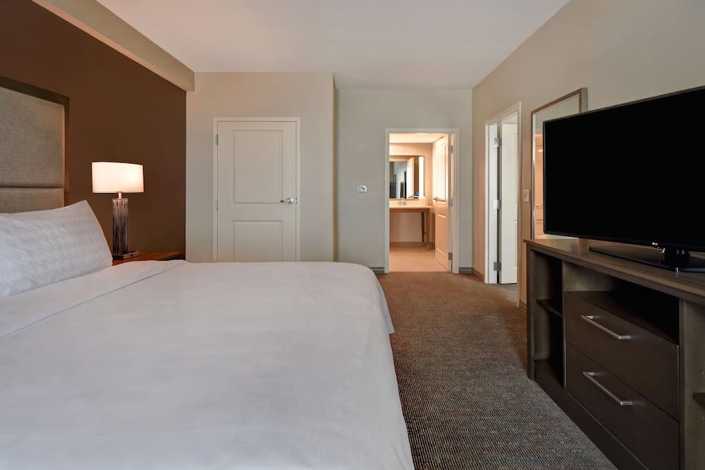 Homewood Suites by Hilton Orlando at Flamingo Crossings gallery photo in Winter Garden, FL — image 32