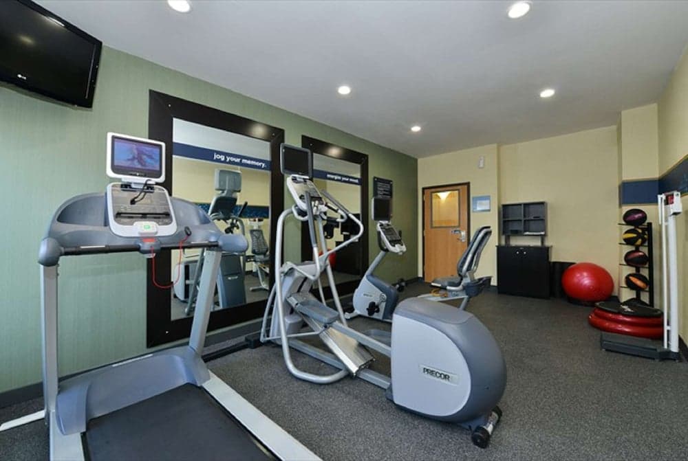 Hampton Inn Sturgis-Lagrange Area gallery photo in Sturgis, MI — image 17