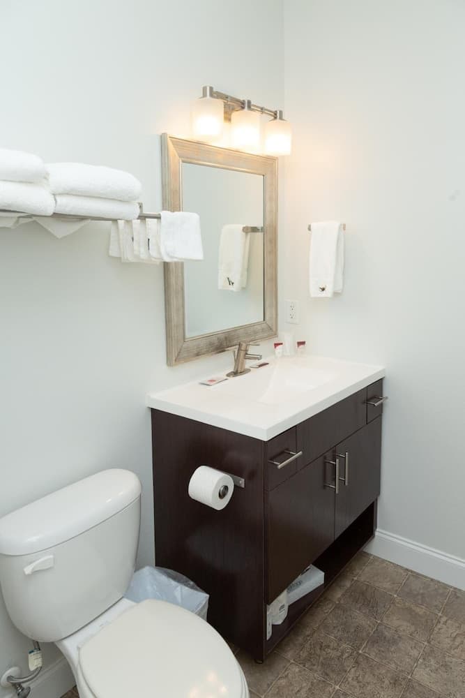 The Acorn Suites property views in Mebane, NC — gallery photo 3