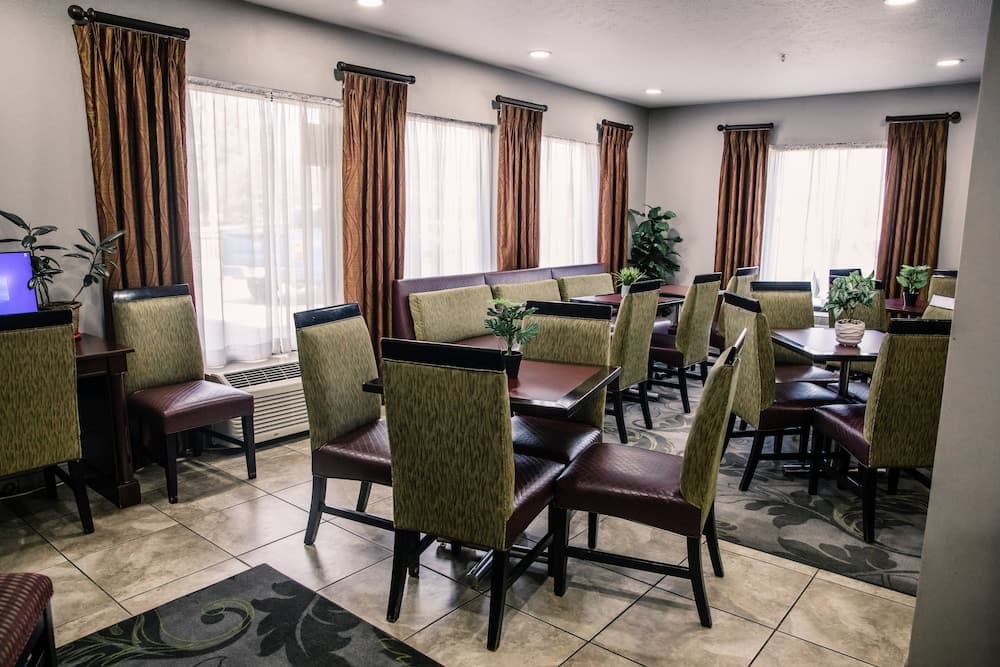 Carpenter Street Hotel property views in Springfield, IL — gallery photo 3