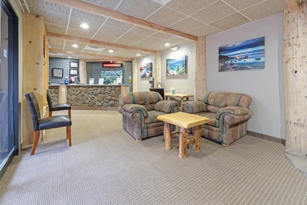 The Ridge Sierra interior in Stateline, NV — gallery photo 2