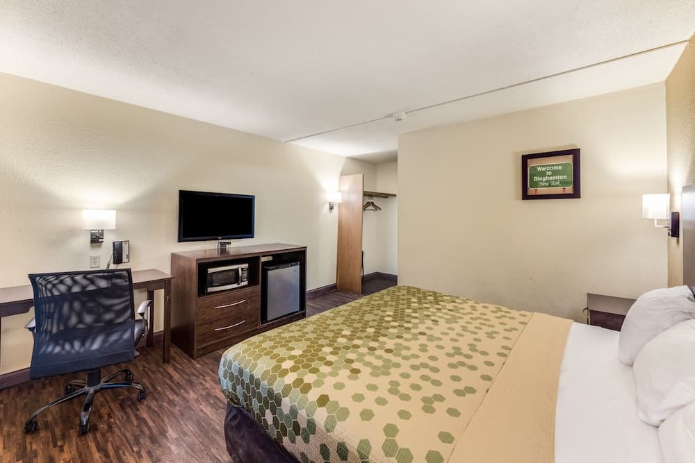 Econo Lodge Inn And Suites gallery photo in Binghamton, NY — image 8