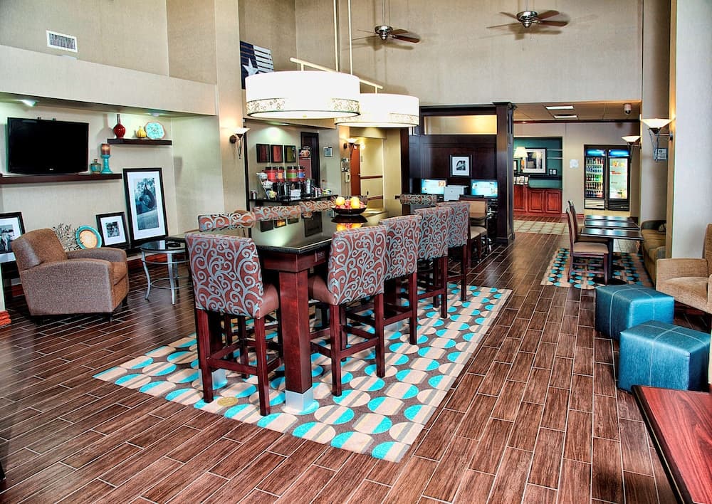 Spark by Hilton Amarillo Medical Center interior in Amarillo, TX — gallery photo 2