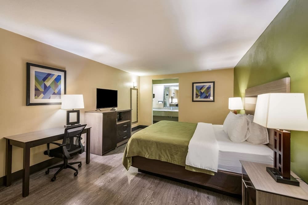 Quality Inn & Suites Garland - East Dallas gallery photo in Garland, TX — image 35