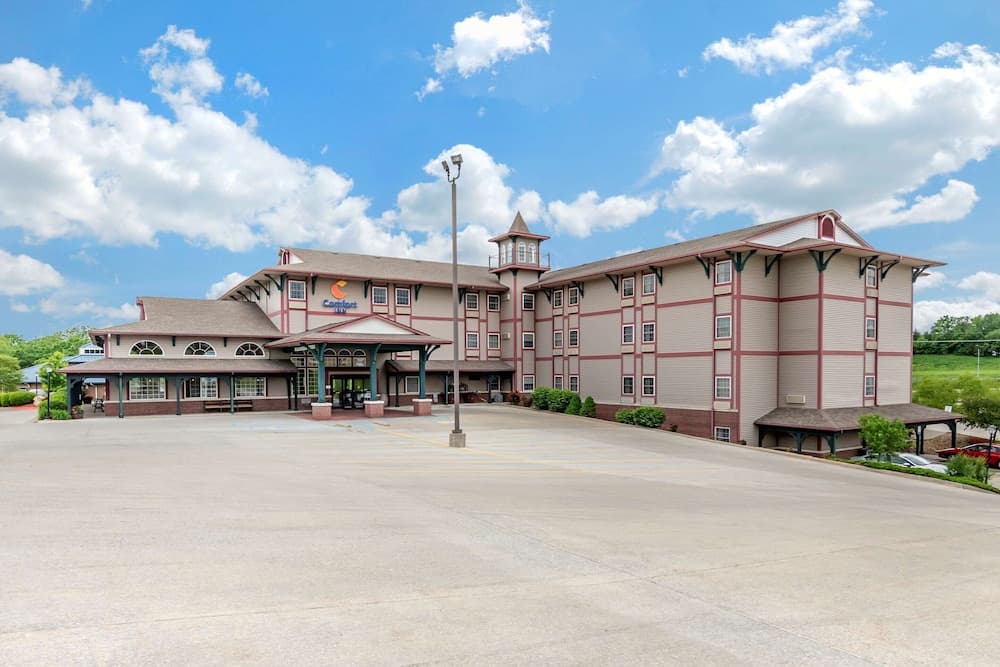 Comfort Inn Warrensburg Station featured exterior or lobby in Warrensburg, MO — similar hotel