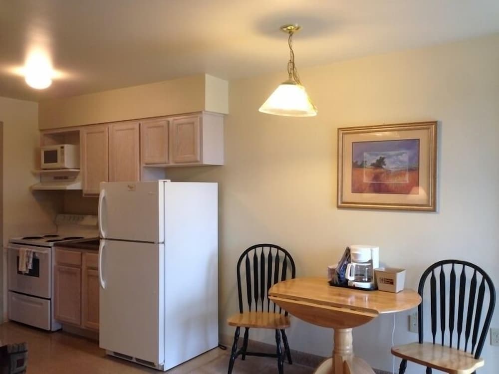 All Suites Inn Budget Host featured exterior or lobby in Lewisburg, PA — similar hotel
