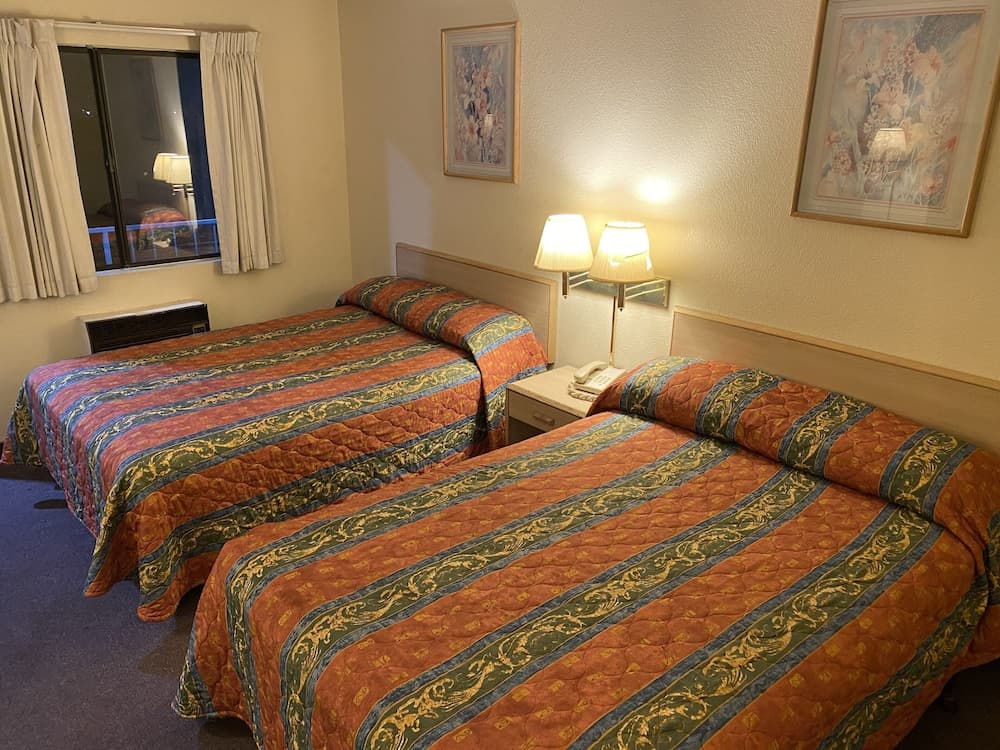 Circle Inn Motel gallery photo in Jurupa Valley, CA — image 4