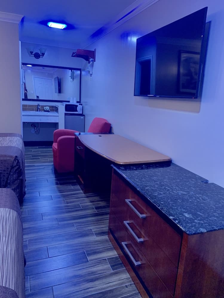 Mesa Motel gallery photo in Costa Mesa, CA — image 24