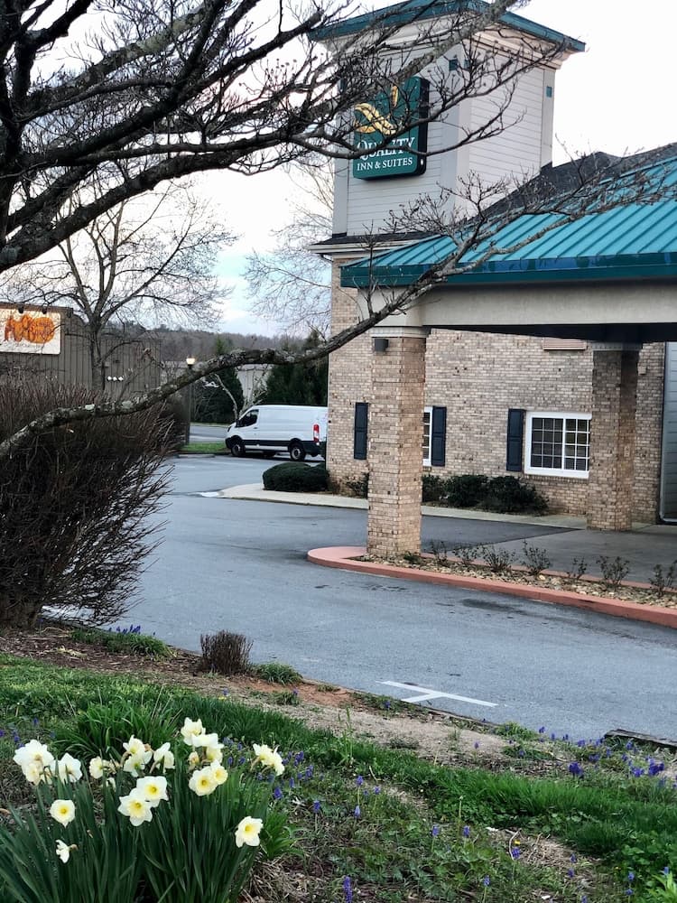 Quality Inn & Suites Hendersonville - Flat Rock featured exterior or lobby in Flat Rock, NC — similar hotel