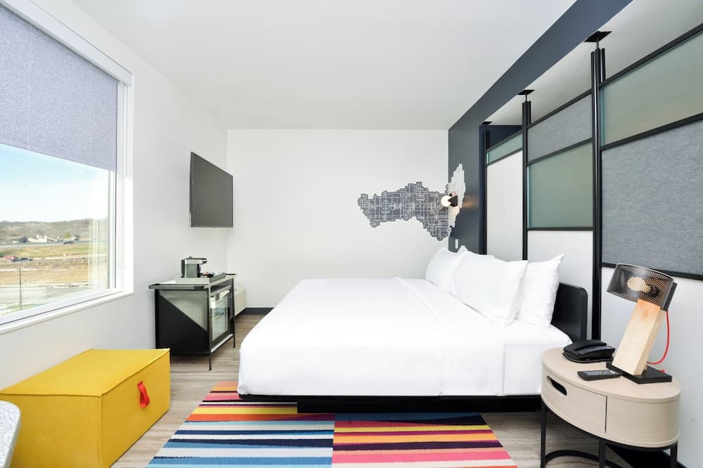 Aloft North Kansas City property views in North Kansas City, MO — gallery photo 3