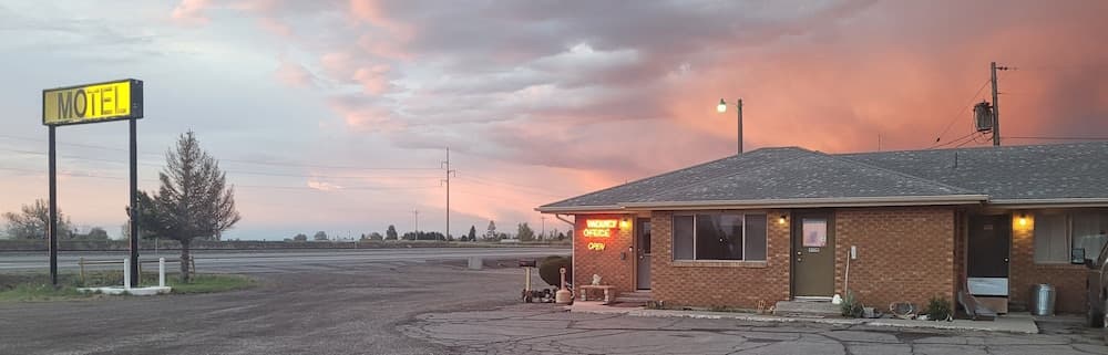 Tops Motel — hotel in Heyburn, Idaho