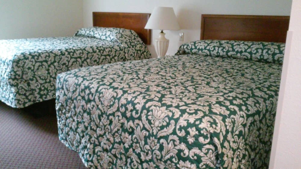 Stay Lodge Thomasville NC interior in Thomasville, NC — gallery photo 2