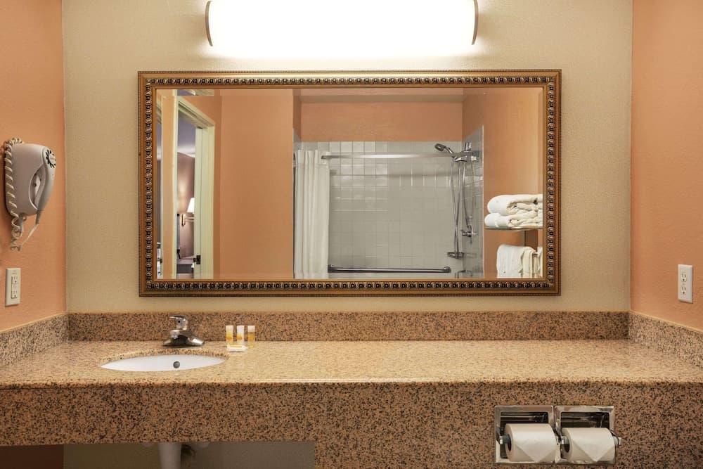 Garner Hotel Phoenix Northwest – Surprise by IHG gallery photo in Surprise, AZ — image 17