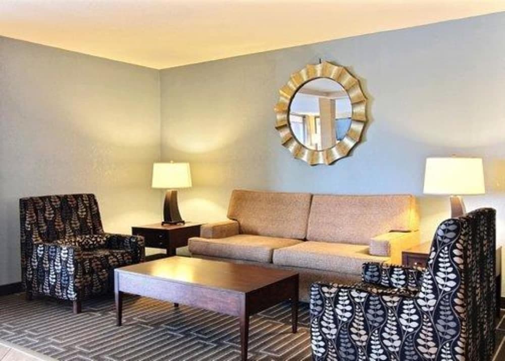 Quality Inn Thief River Falls property views in Thief River Falls, MN — gallery photo 3