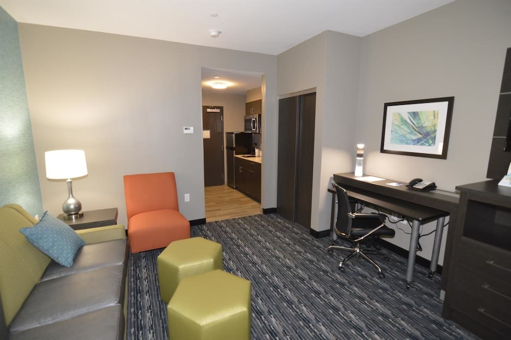 Holiday Inn Express And Suites Pasadena Houston Southeast by IHG gallery photo in Pasadena, TX — image 22