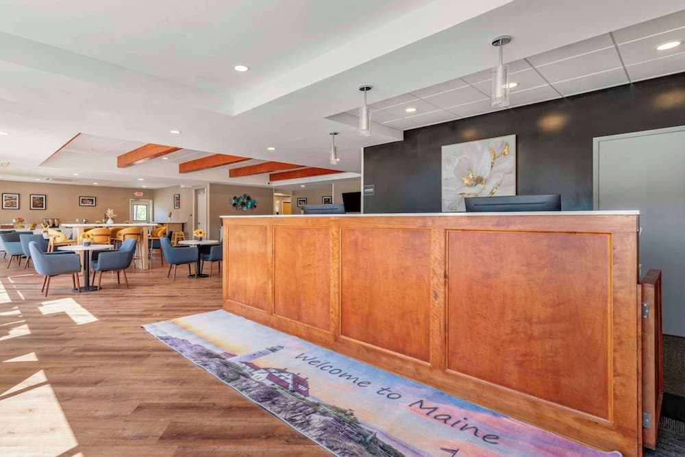 Casco Bay Hotel Portland Airport - Maine Mall, an Ascend Collection Hotel property views in South Portland, ME — gallery photo 3