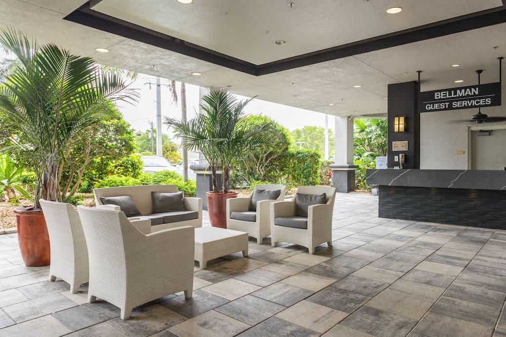 DiamondHead Beach Resort property views in Fort Myers Beach, FL — gallery photo 3