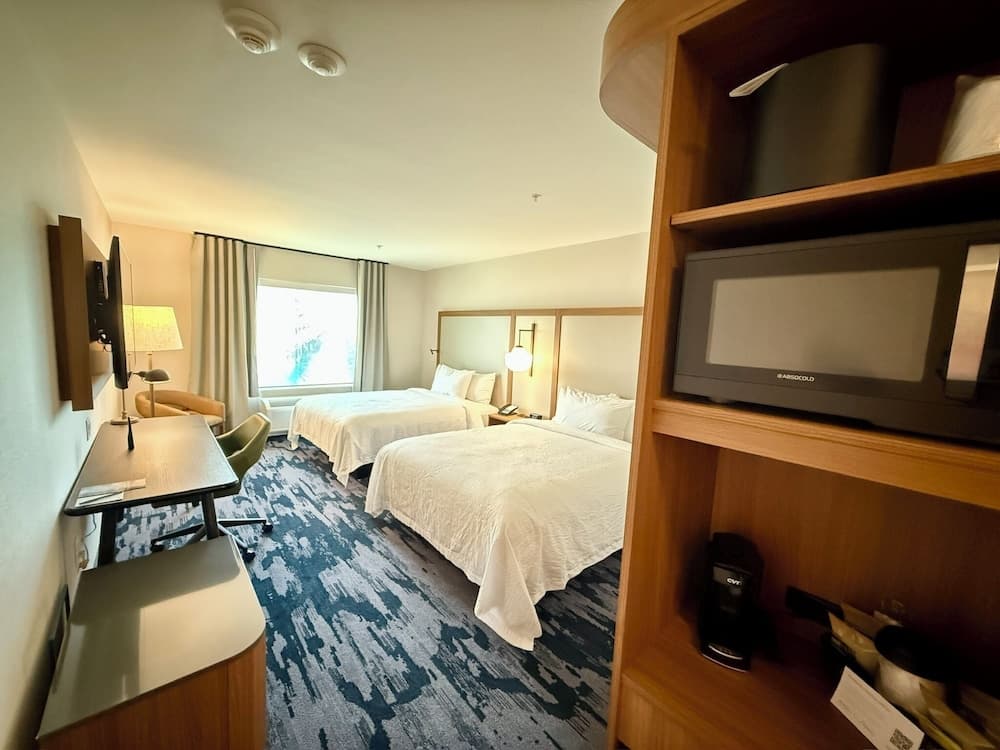 Fairfield By Marriott Inn & Suites Portland Newberg interior in Newberg, OR — gallery photo 2