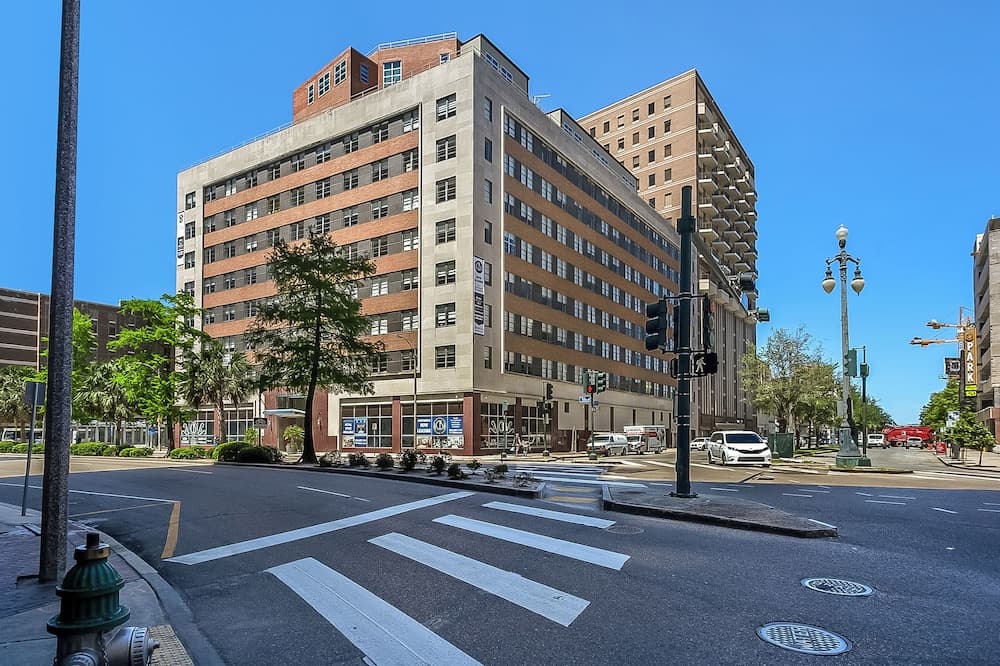 Charming Studio Near French Quarter featured exterior or lobby in New Orleans, LA — similar hotel