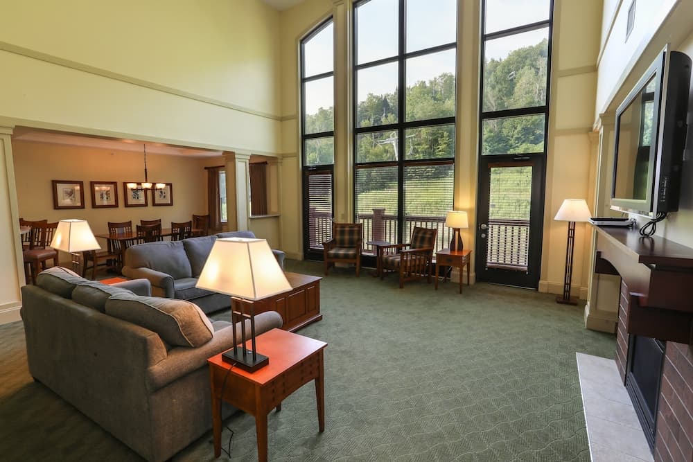 Kaatskill Mountain Club & Condos by Vail Resorts gallery photo in Hunter — image 33
