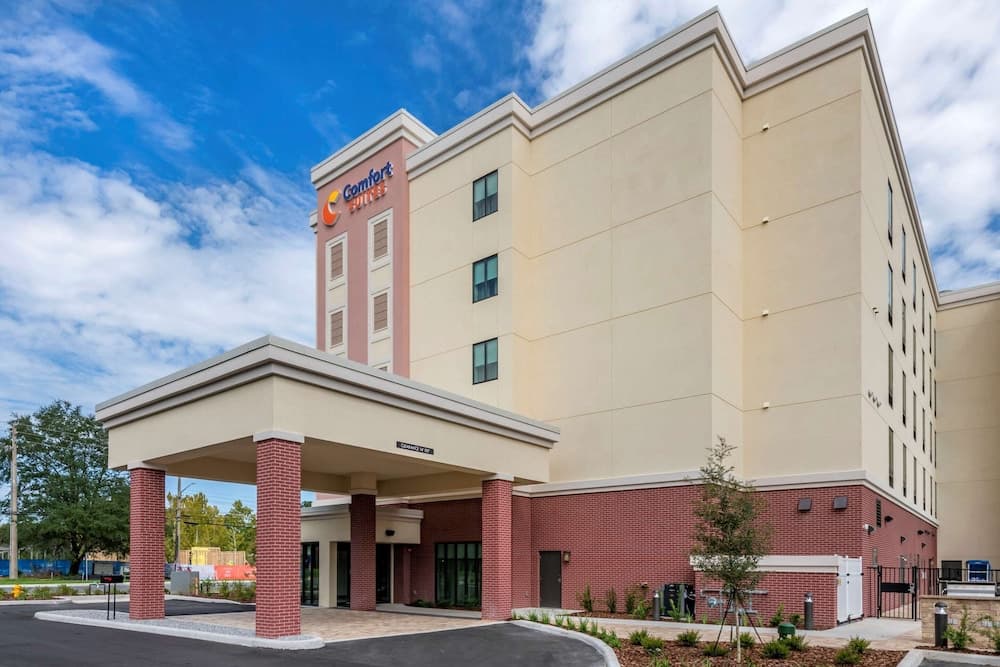 Comfort Suites Gainesville near University gallery photo in Gainesville, FL — image 22