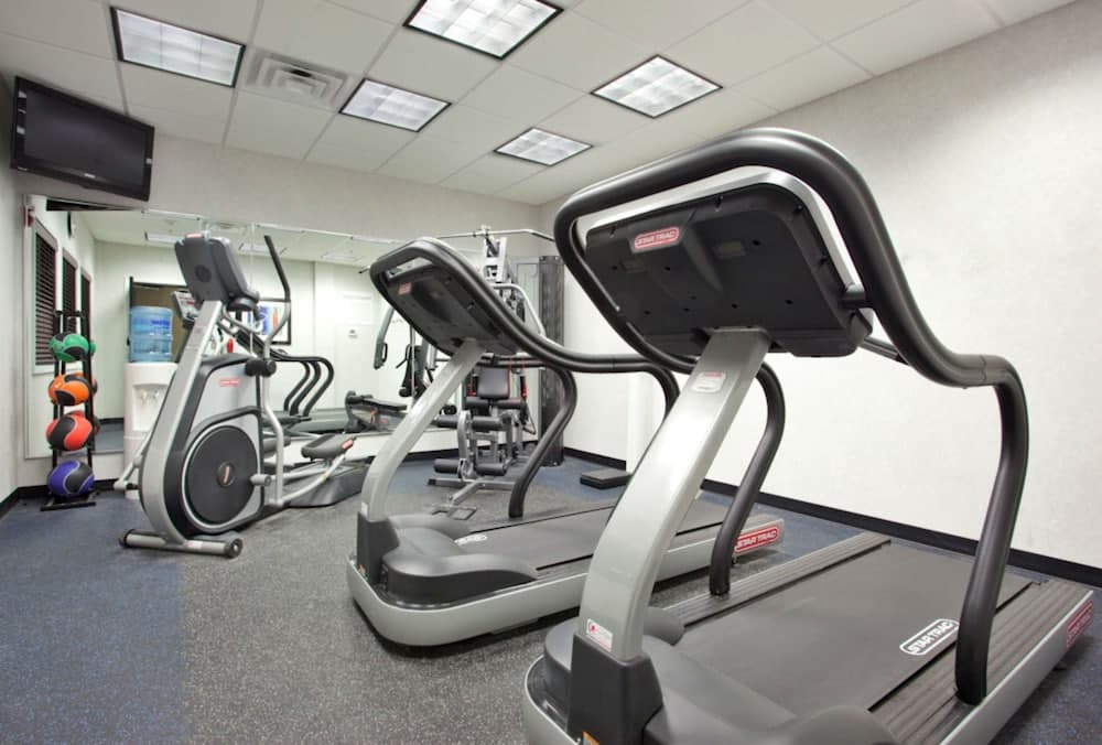 Holiday Inn Express Hotel & Suites New Philadelphia by IHG gallery photo in New Philadelphia, OH — image 15