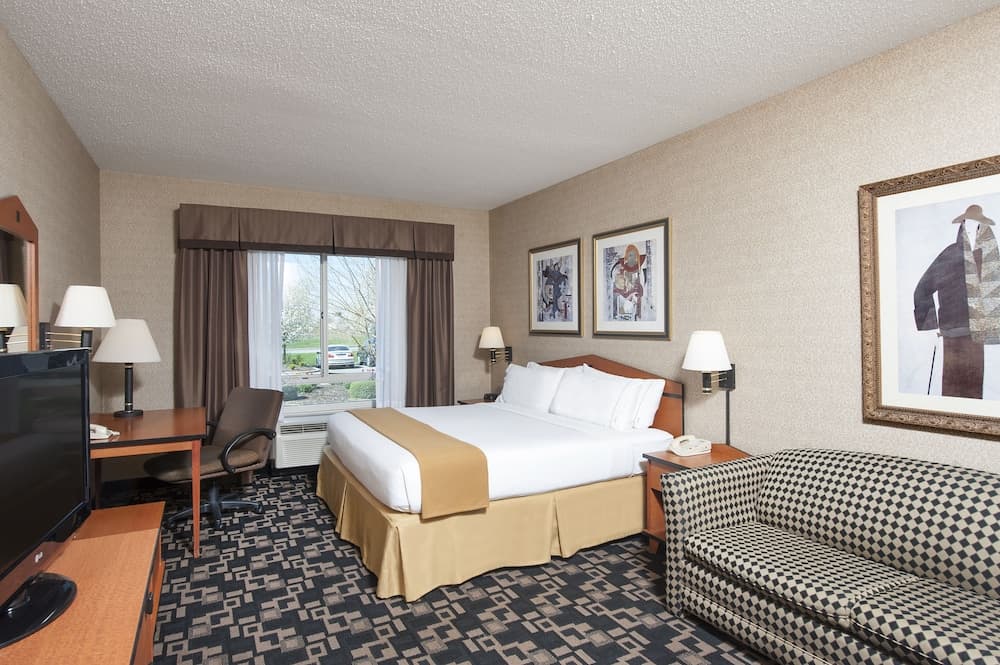 Holiday Inn Express Hotel & Suites Greenwood by IHG property views in Greenwood, IN — gallery photo 3
