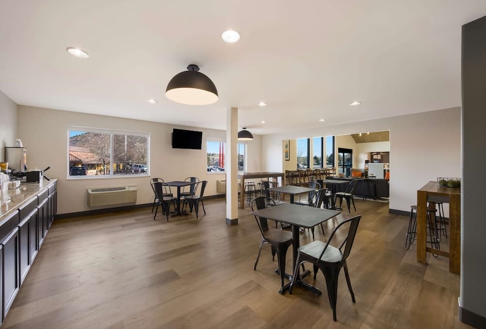 Quality Inn & Suites Castle Rock/SW Denver gallery photo in Castle Rock, CO — image 20