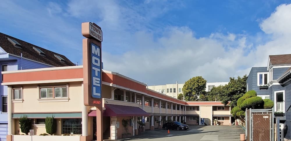 Townhouse Motel featured exterior or lobby in San Francisco, CA — similar hotel