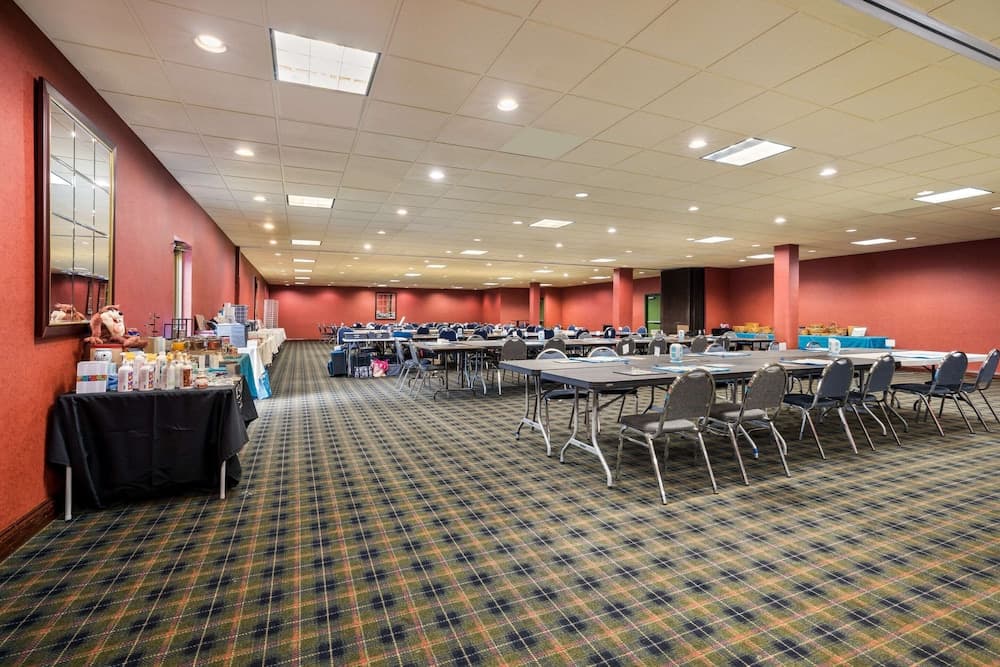 Suburban Studios Syracuse Fairgrounds interior in Syracuse, NY — gallery photo 2