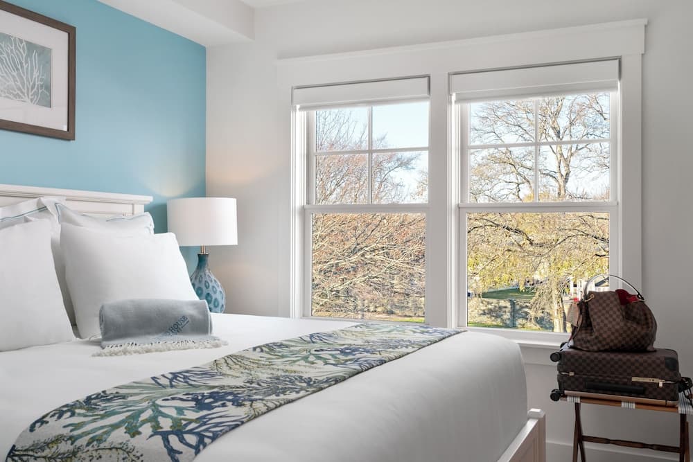 Island House Newport interior in Newport, RI — gallery photo 2