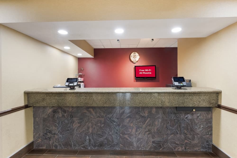 Red Roof Inn & Suites Columbus - West Broad property views in Columbus, OH — gallery photo 3
