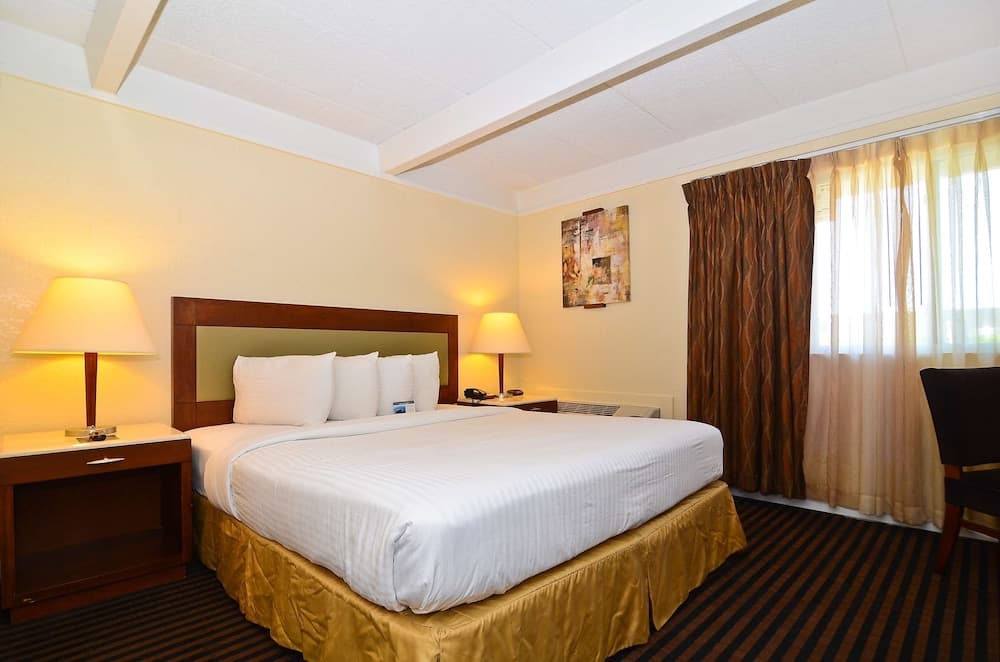 Lexington Inn & Suites NW Chicago Elgin gallery photo in Elgin, IL — image 10