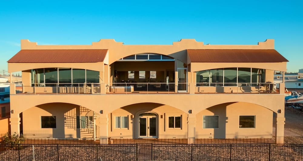 Oasis on the Rim exterior or lobby in Page, AZ — main listing photo