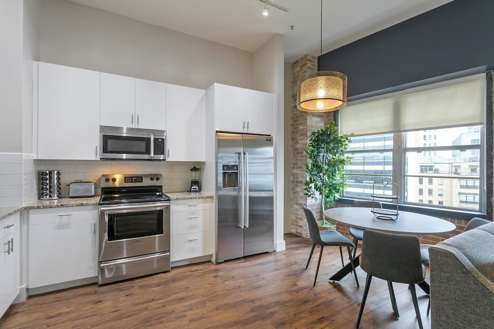 Captivating Condo near City Hot Spots property views in New Orleans, LA — gallery photo 3