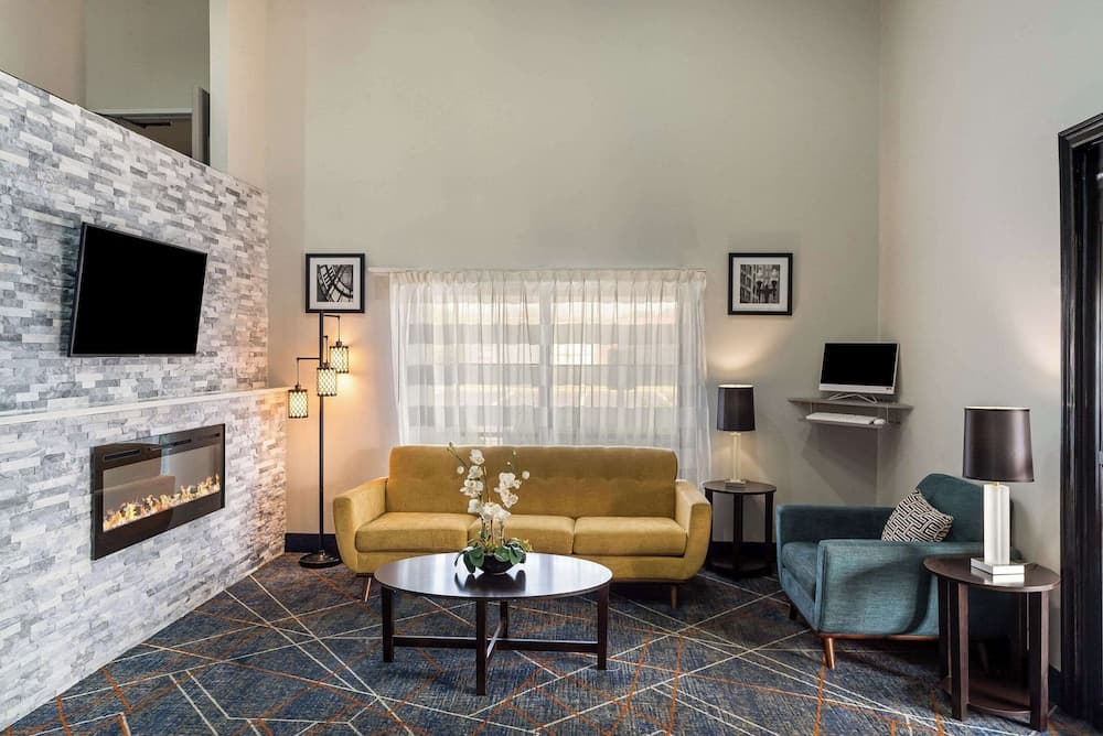Sleep Inn Spartanburg Southwest interior in Spartanburg, SC — gallery photo 2