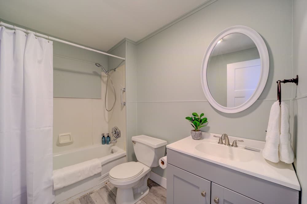 Scenic Drive Resort by DreamStay gallery photo in Muskegon, MI — image 109