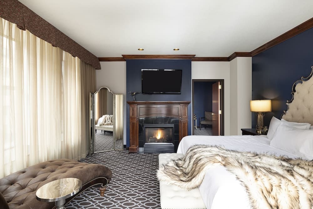 Des Lux Hotel gallery photo in Des Moines, IA — image 31
