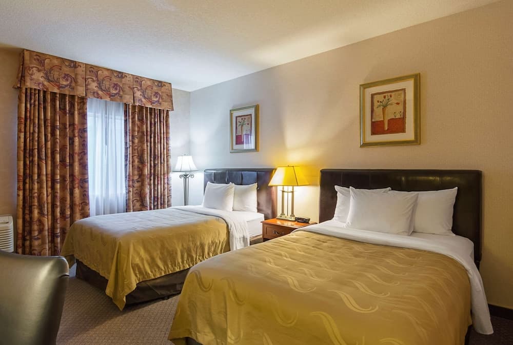 Quality Inn Fresno Yosemite Airport property views in Fresno, CA — gallery photo 3