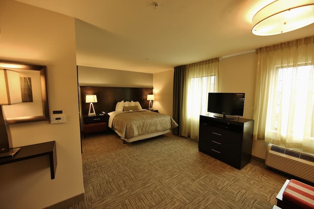 Staybridge Suites Liverpool Syra by IHG property views in Liverpool, NY — gallery photo 3