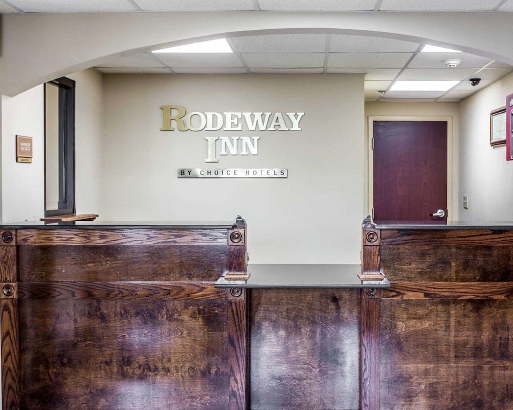 Country Hearth Inn & Suites property views in Forest Park, GA — gallery photo 3