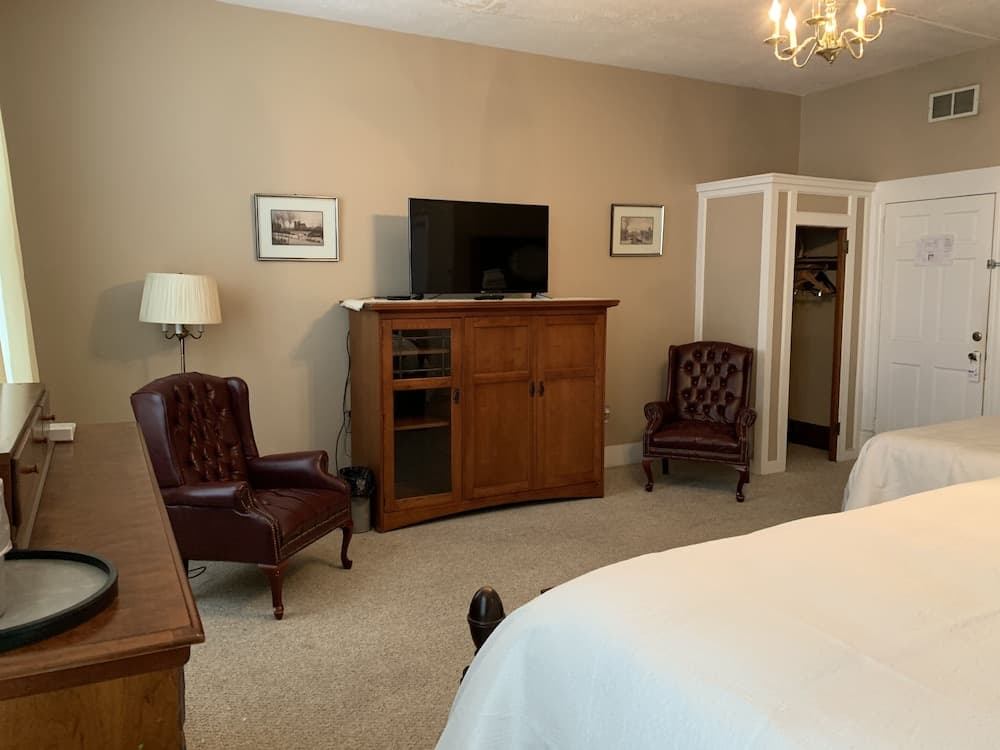 The Hotel Belvidere gallery photo in Hawley, PA — image 23