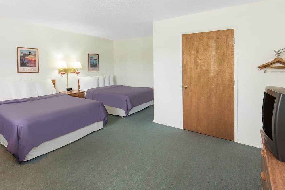 Redwood Inn property views in Crescent City, CA — gallery photo 3