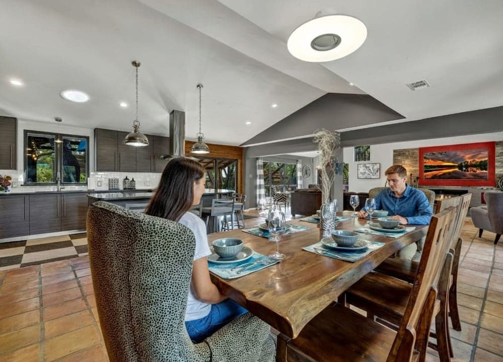 Terracotta Oasis - Wimberley for 30 Guests interior in Wimberley, TX — gallery photo 2