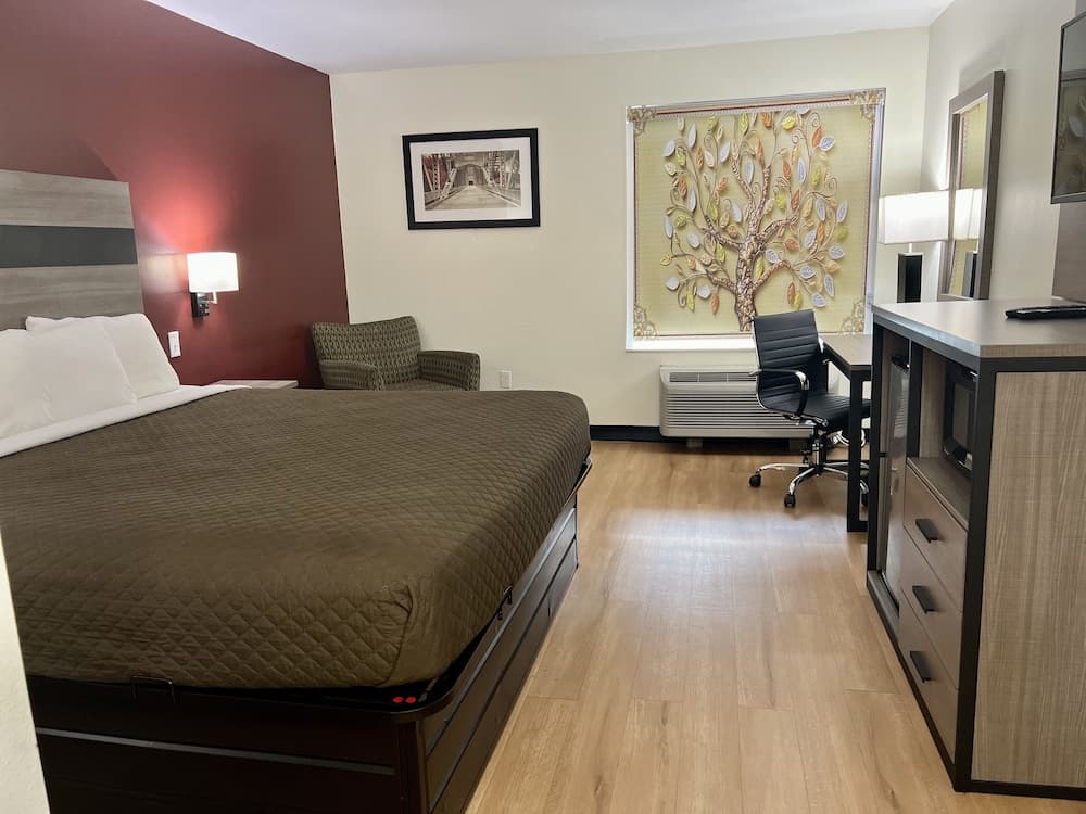 Red Roof Inn & Suites Houma gallery photo in Houma, LA — image 24