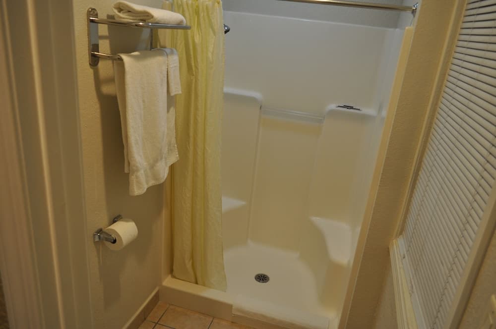 Santa Cruz Inn Riverside gallery photo in Riverside, CA — image 5