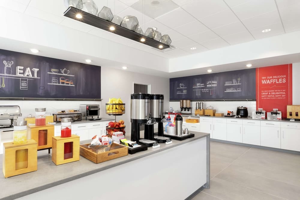 Hampton Inn O'Fallon gallery photo in O'Fallon, IL — image 12
