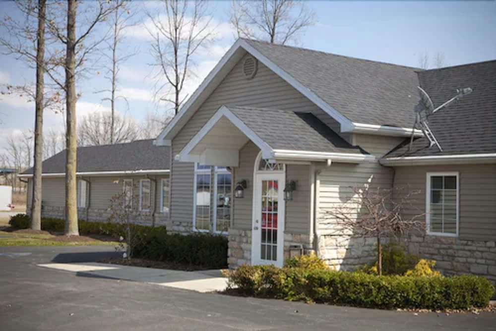 Belamere Suites Hotel gallery photo in Perrysburg, OH — image 11